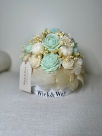 Fresh Linen Candle Bouquet (medium)