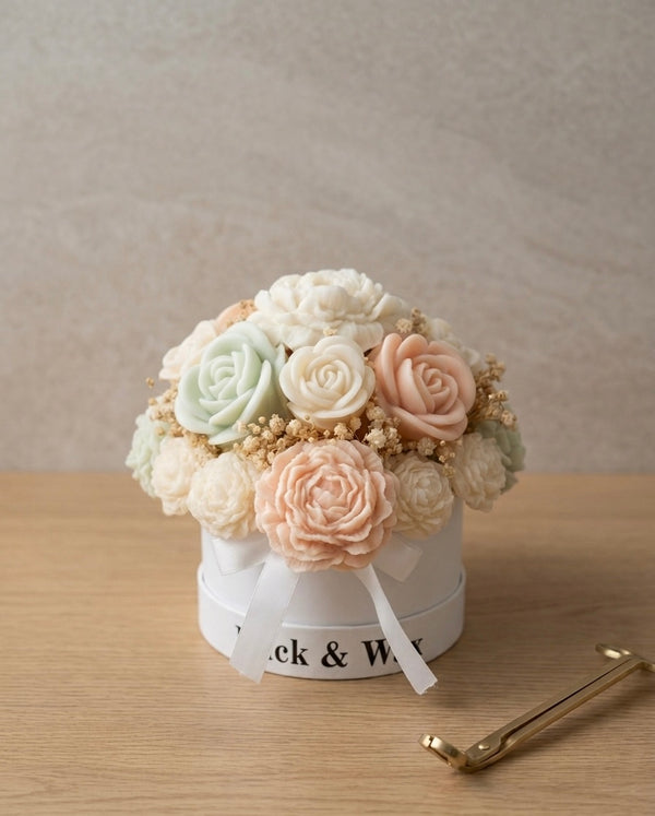 Fresh Linen Candle Bouquet (small)