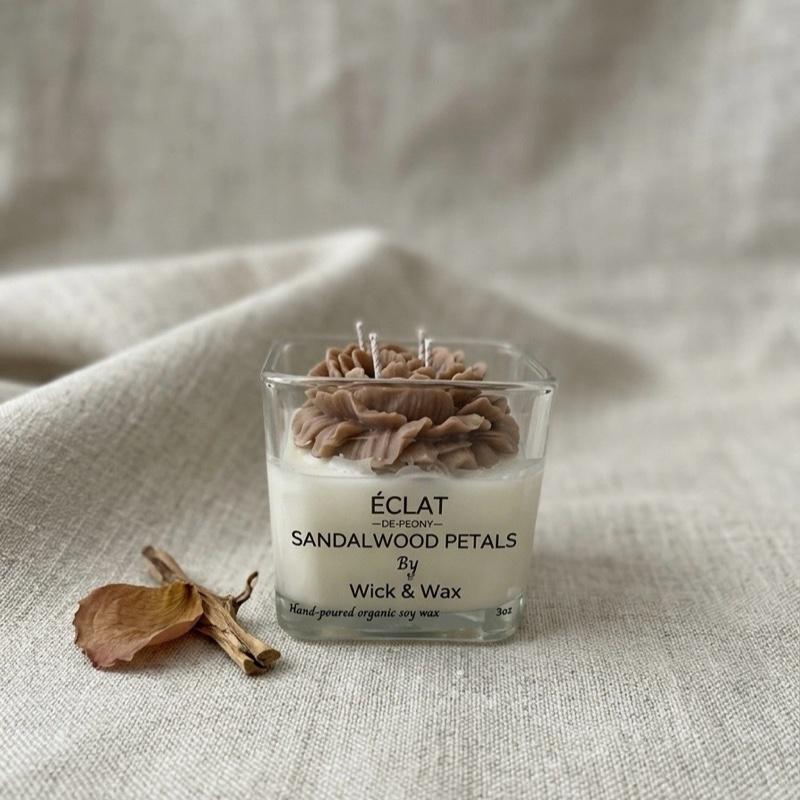 Sandalwood Petal Scented Candle, 16oz